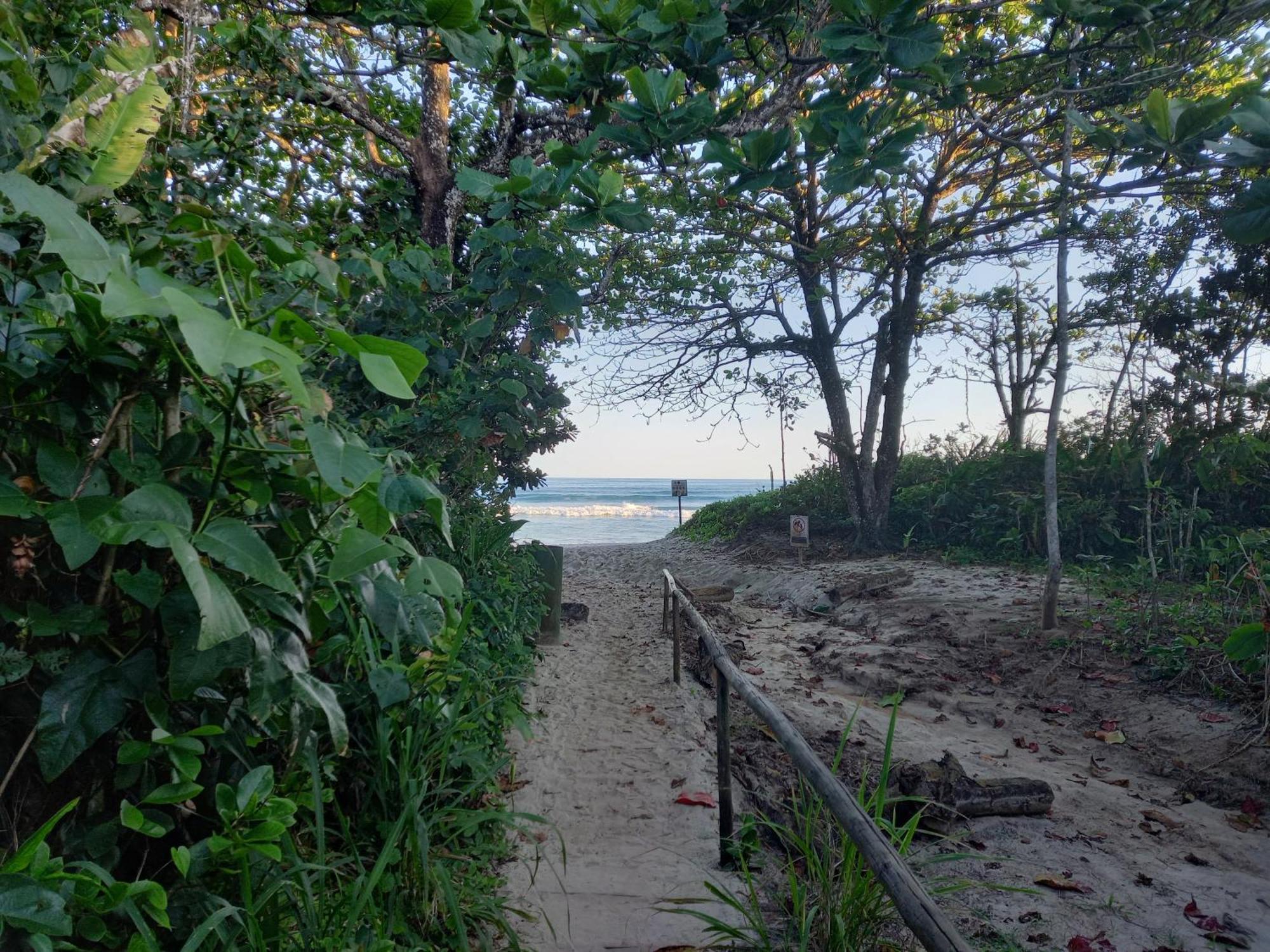 Suite No Condominio Itamambuca - Muito Perto Da Praia !!! Ubatuba Rom bilde